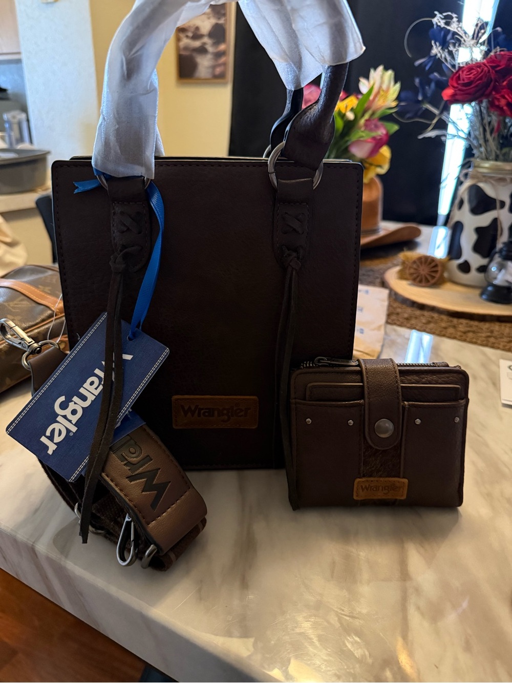 New Wrangler Brown Leather Tote , crossbody and Wallet Set